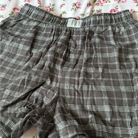 Ardene Pants - 2/25$🍓⭐️ Plaid Brown Women's Shorts Ardene